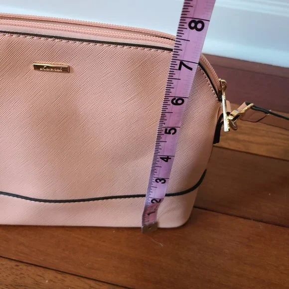Pink Purse - Picture 2 of 6